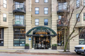 Seattle's Gem: Elegant 1BR in Belltown